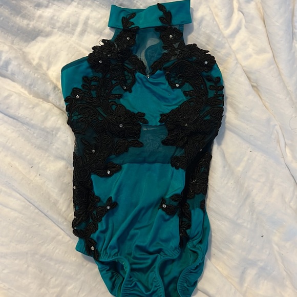 Dance costumes Offers Welcome! - Picture 15 of 16